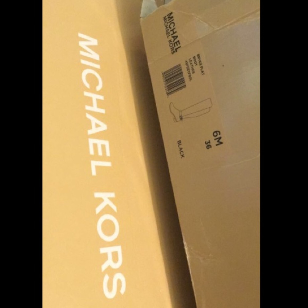 Michael Kors Bryce Flat Leather Boots - Picture 3 of 3